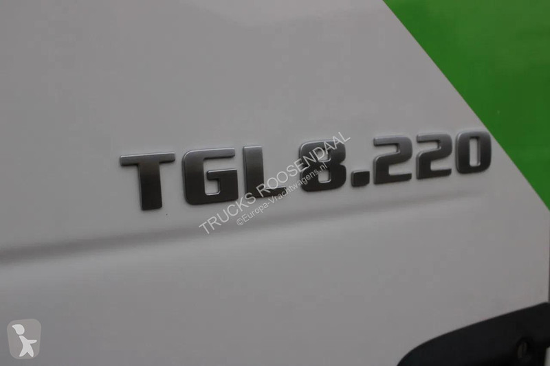 شاحنة MAN 8.220 + EURO 6 + LIFT