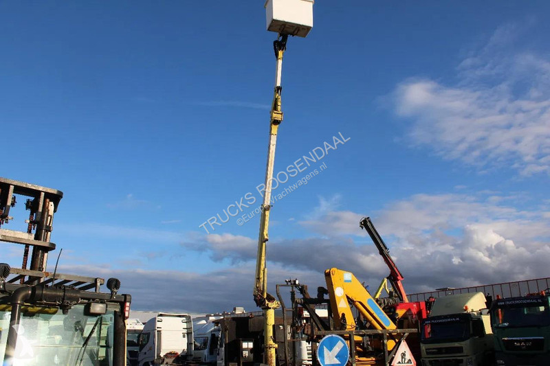 شاحنة MAN + EURO 2 + PTO + CRANE
