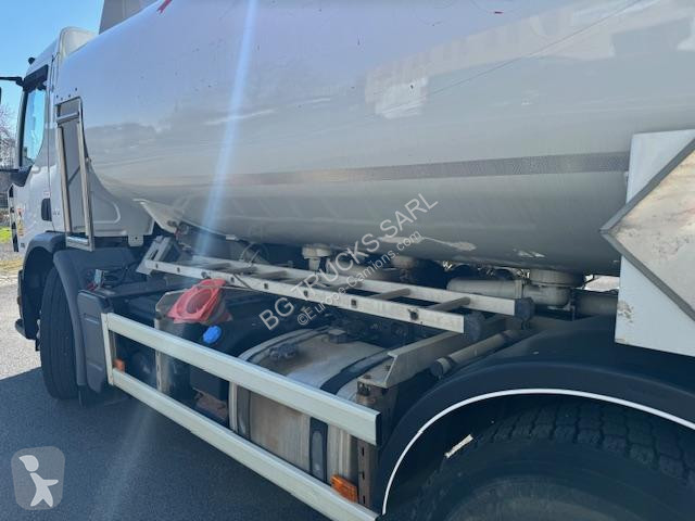 شاحنة Renault 300 DXI