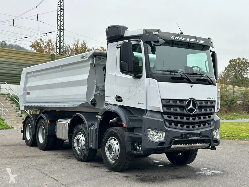 شاحنة Mercedes 4145 Mercedes-Benz  5 4145 8X4...