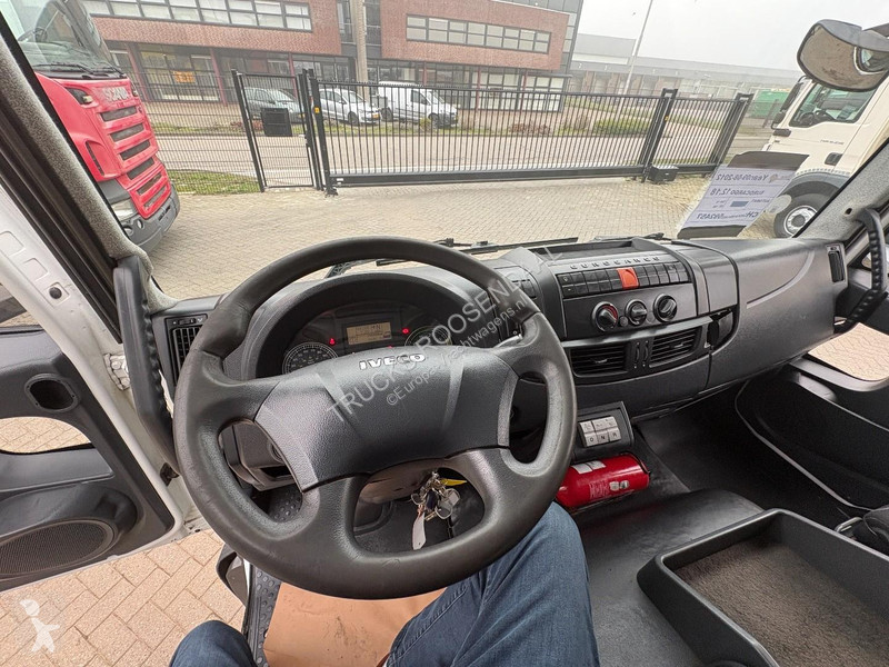 شاحنة Iveco 120E18 + euro 5 + lift