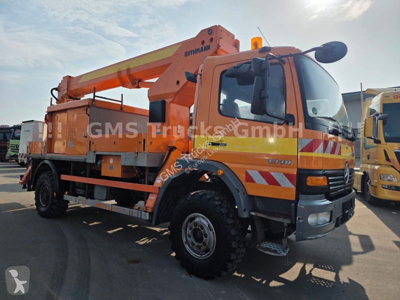 شاحنة Mercedes 1318 /4X4 ALLRAD/Isolatin/23m...