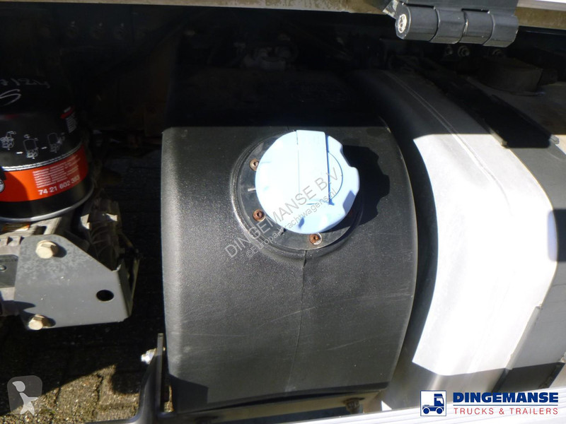 شاحنة Renault 270 dxi 4x2 fuel tank 13.3 m3 / 4...
