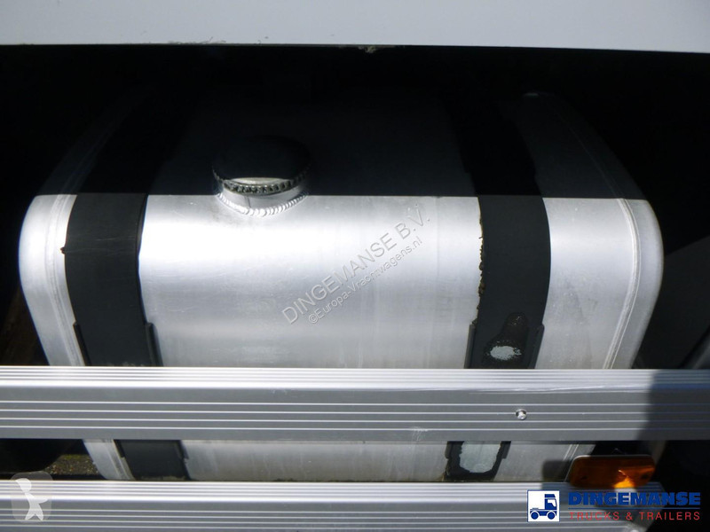 شاحنة Renault 270 dxi 4x2 fuel tank 13.7 m3 / 4...