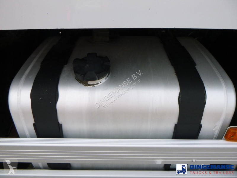 شاحنة Renault 270 dxi 4x2 fuel tank 13.7 m3 / 4...