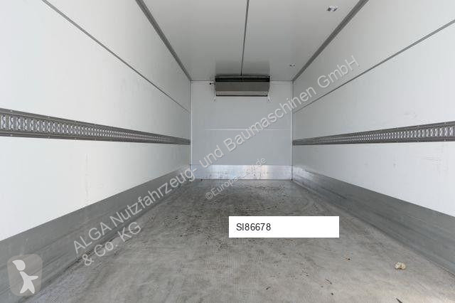 شاحنة DAF XD 370 FA 4x2, Thermo King T-800R,...