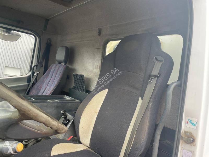 شاحنة Mercedes  ATEGO 13.18