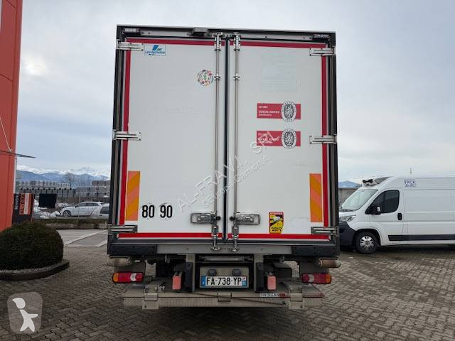 شاحنة Iveco