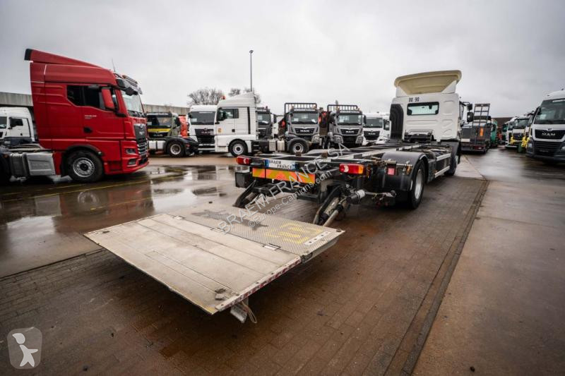 شاحنة Renault  D19 WIDE 320 DXI + DHOLLANDIA 2T.