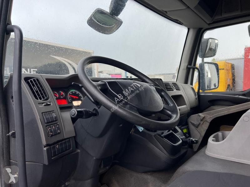 شاحنة Renault 270 DXI