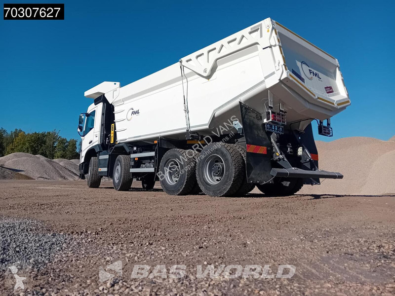 شاحنة Volvo 500  8X4 22m3 Mining tipper 52tons...