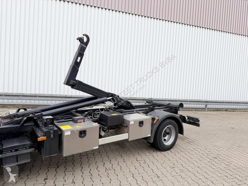 شاحنة Mitsubishi Canter Fuso 7C18 4x2 Canter...