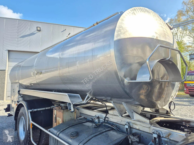 شاحنة Renault 420 - 11000L INSULATED INOX TANK...