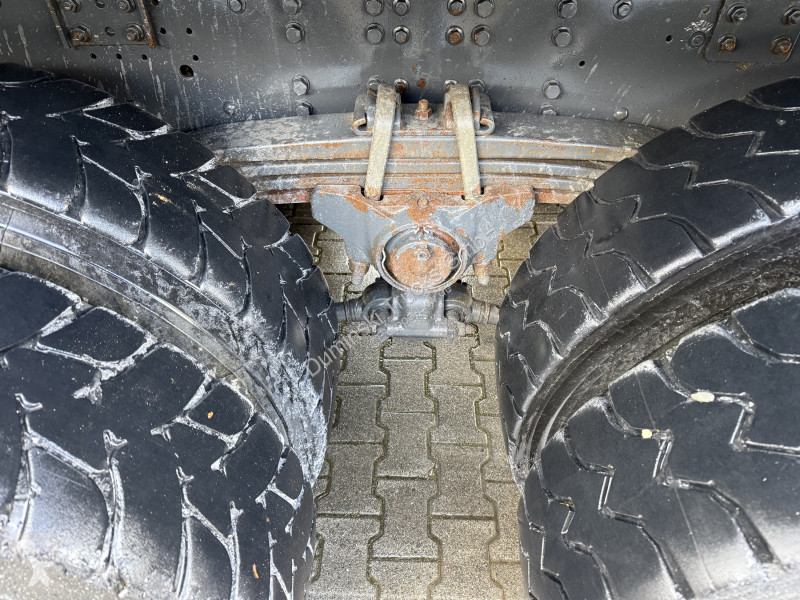 شاحنة Iveco 410 / AD340T41 8X4