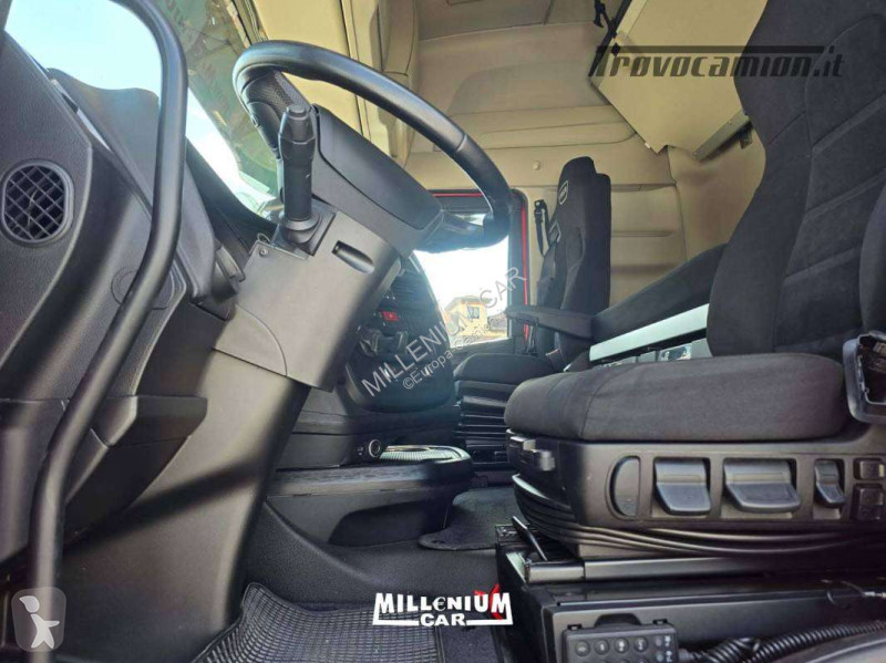 Vrachtwagen Iveco SWAY 510 CENTINATO 7,40 AUT...