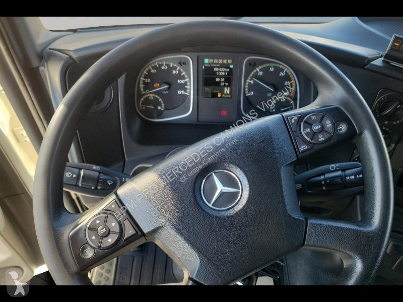 شاحنة Mercedes 1218 N E6