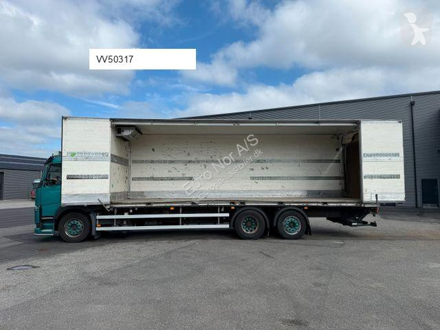 شاحنة Volvo FM330 6x2*4 Carrier Supra 1050 Nordic