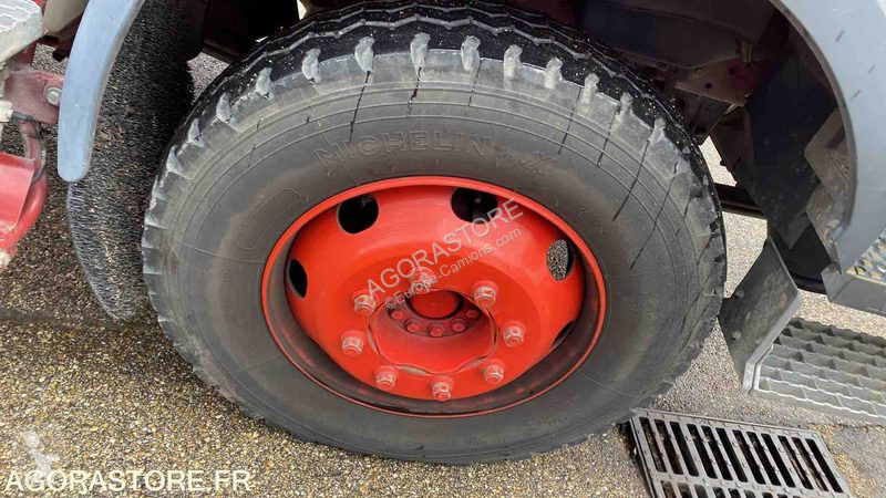 Грузовик Renault M210