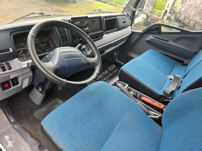 Camion Mitsubishi Fuso