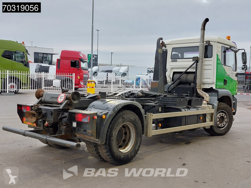 شاحنة MAN 18.310 4X2 14 tons hooklift...