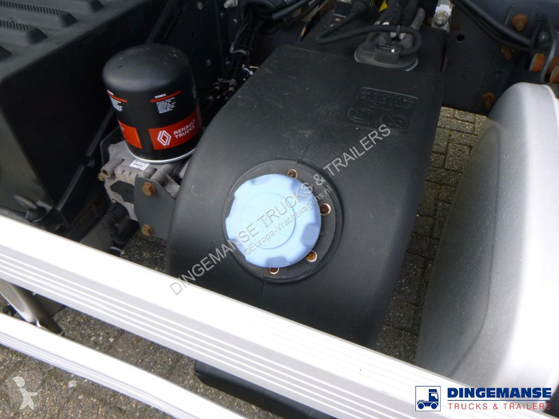 شاحنة Renault 270 4x2 fuel tank 13.3 m3 / 3 comp