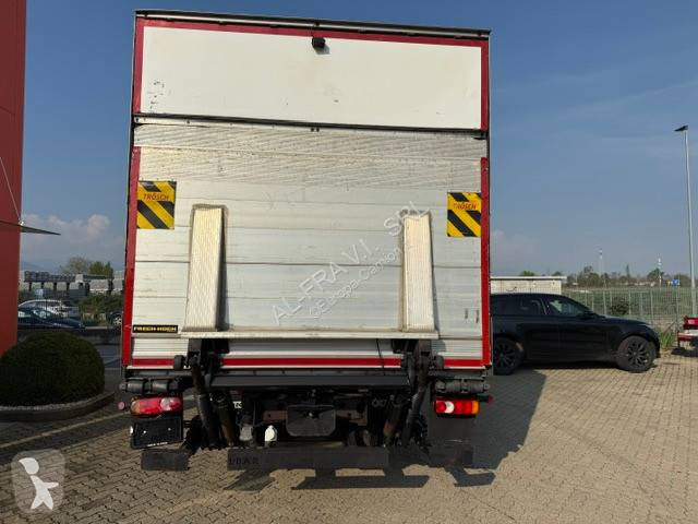 شاحنة Iveco