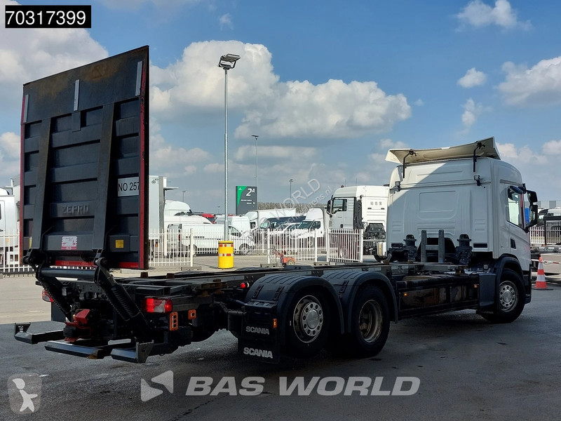 شاحنة Scania P500 P 6X2 BDF 2500kg adebordwand...