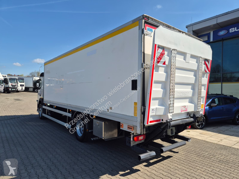 Камион Volvo FM 340 / CARRIER I350 / LIFT ZEPRO