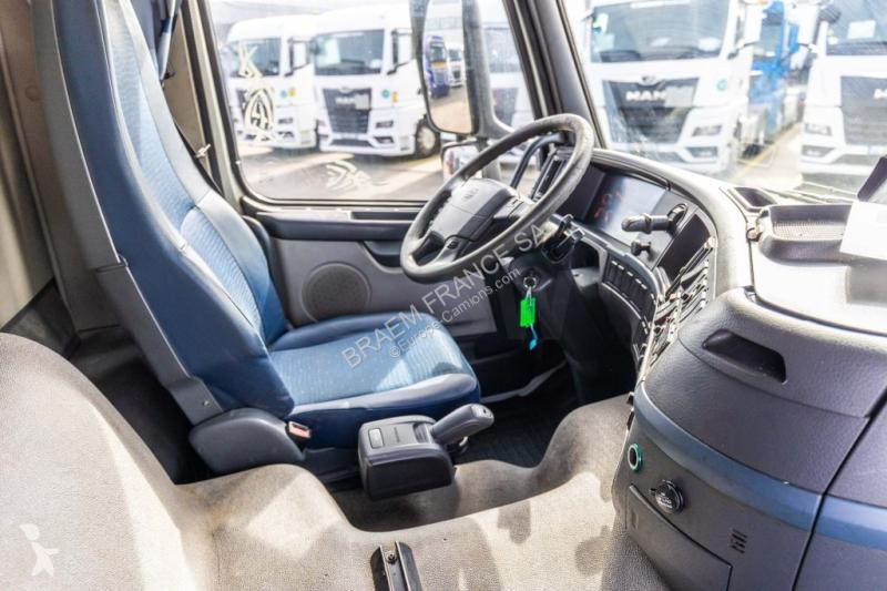 شاحنة Volvo 360 -6x2 (10pneus/tires)