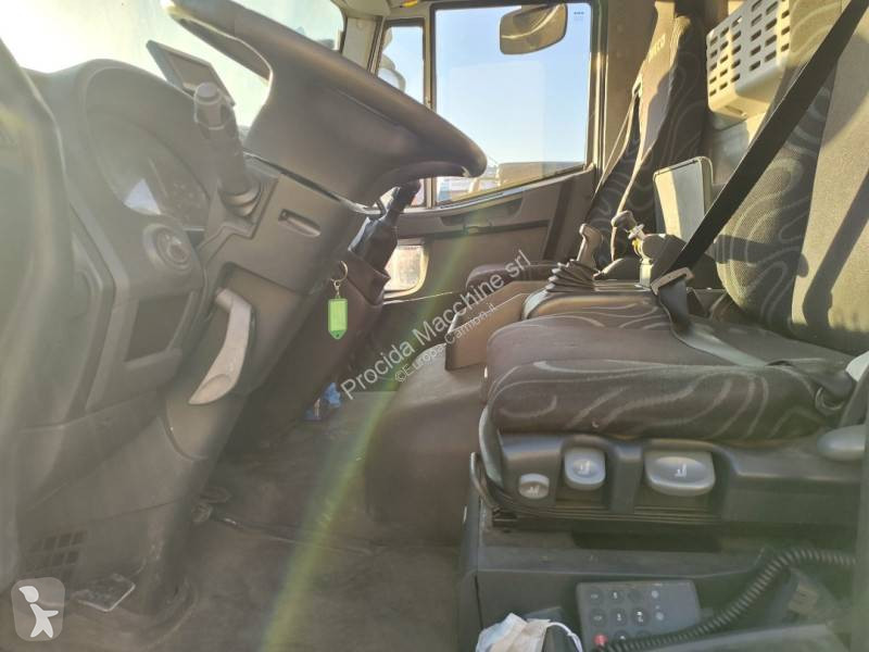شاحنة Iveco