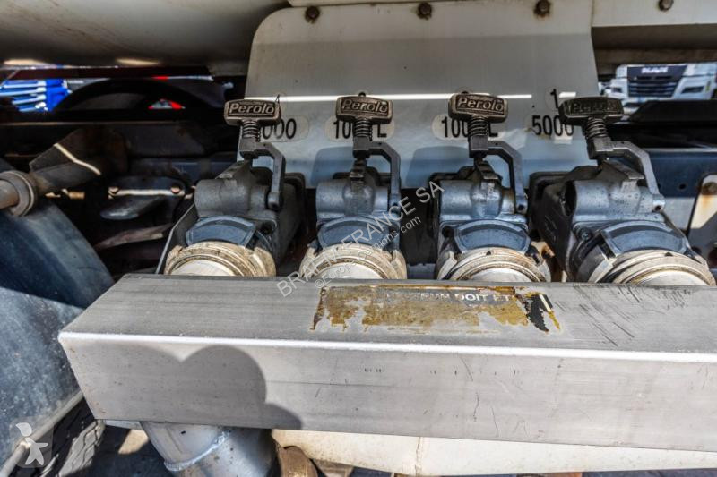 Camion Renault  PREMIUM 270 + MAGYAR 14000L+4COMP