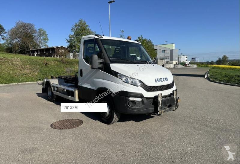 شاحنة Iveco 676 70C17