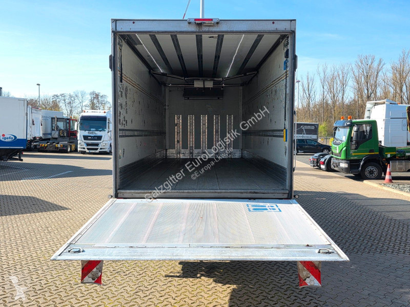 شاحنة MAN 18.250 4x2 LL / Ladebordwand /...