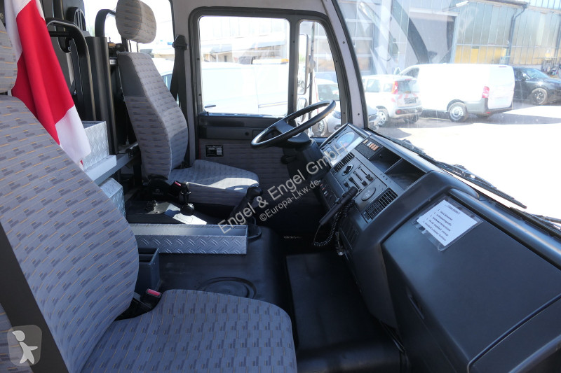 شاحنة MAN L2000 DoKa LF8/6