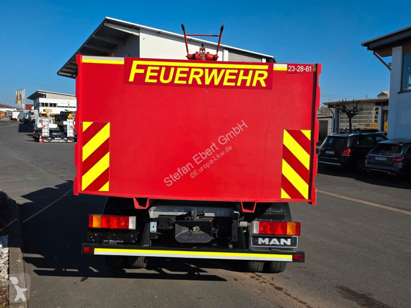 شاحنة MAN LE Feuerwehr Löschfahrzeug SLF 25/25