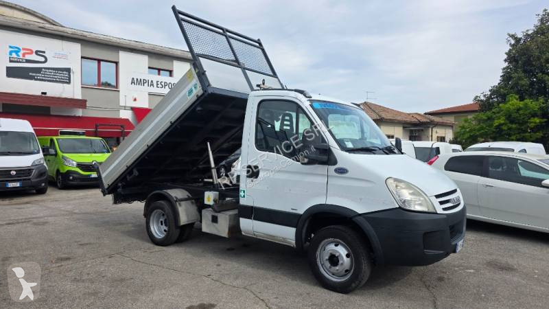 شاحنة Iveco