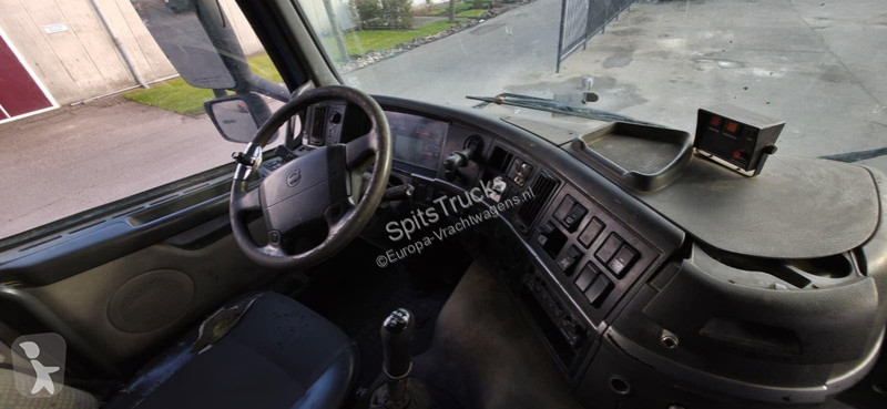 شاحنة Volvo 380 Putzmeister 23m+7m3+Manual