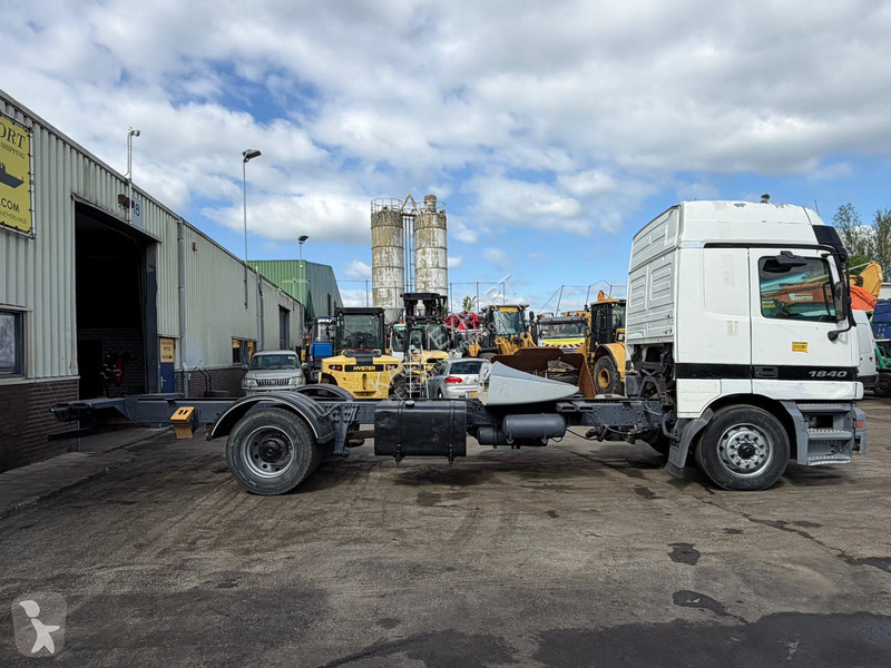 Camion Mercedes 1840 Long Chassis V6 Big Axle...