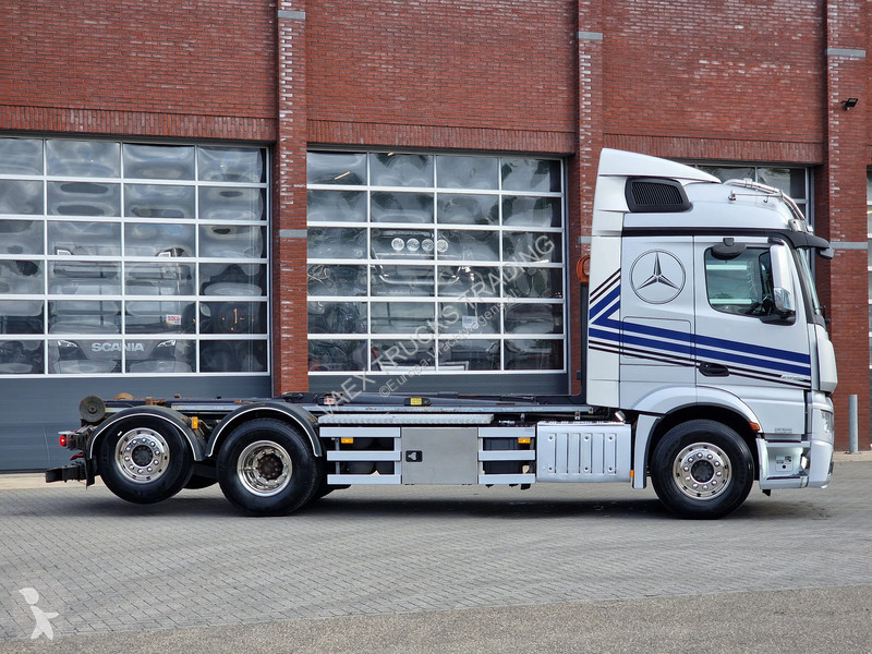 Camion Mercedes 2558 6x2 - AJK Hooklift 20T -...
