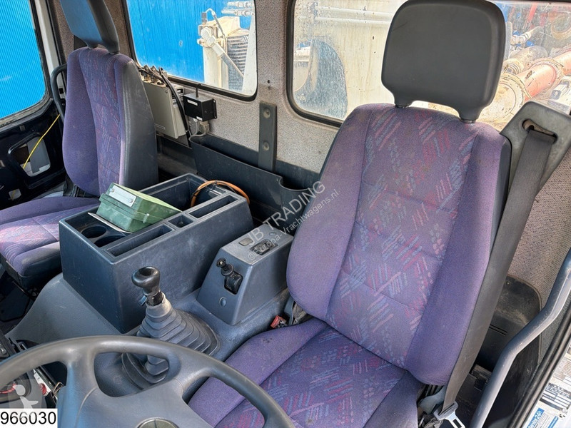 Beton Mercedes 1828 EURO 3, Manual, SCHWING,...