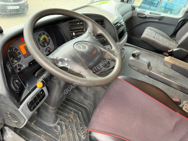 Betonárske zariadenie Mercedes 3236