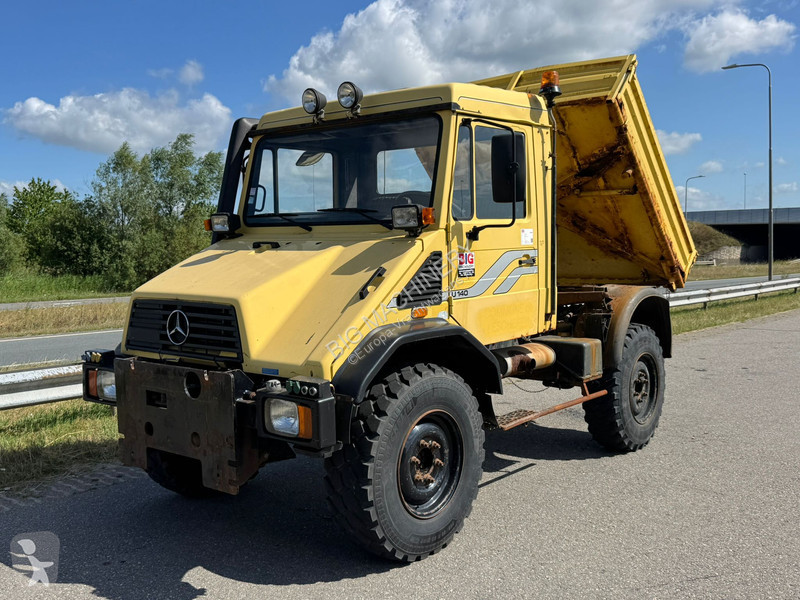 شاحنة Mercedes U140