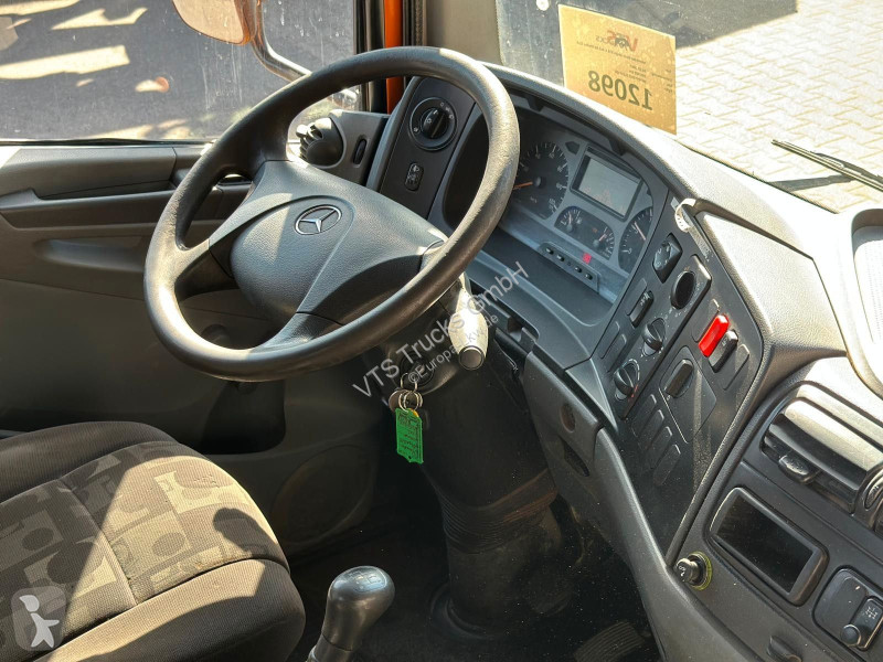 Camion Mercedes 818 4x2 BB MEILLER DSK