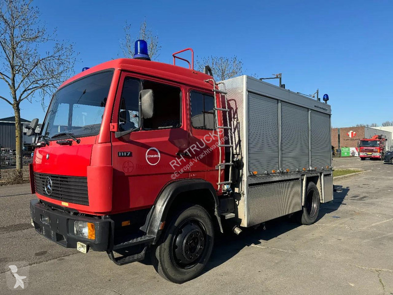 شاحنة Mercedes 4X2 FIRE TRUCK HIAB 050A ONLY...