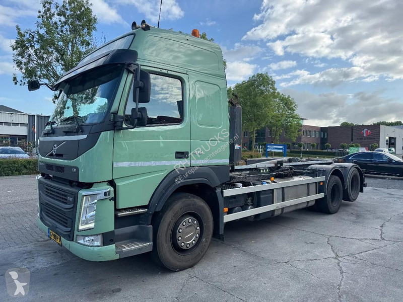 Camion Volvo 6X2 EURO 6 VDL 21T HOOK