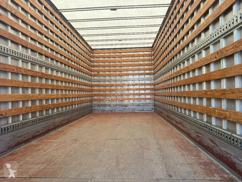 شاحنة Volvo 250 4X2 EURO 6 BOX DHOLLANDIA 1500 KG