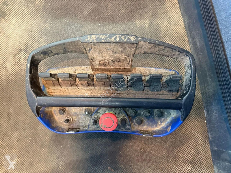 Betonárske zariadenie Renault C480 8X4 BELT +...