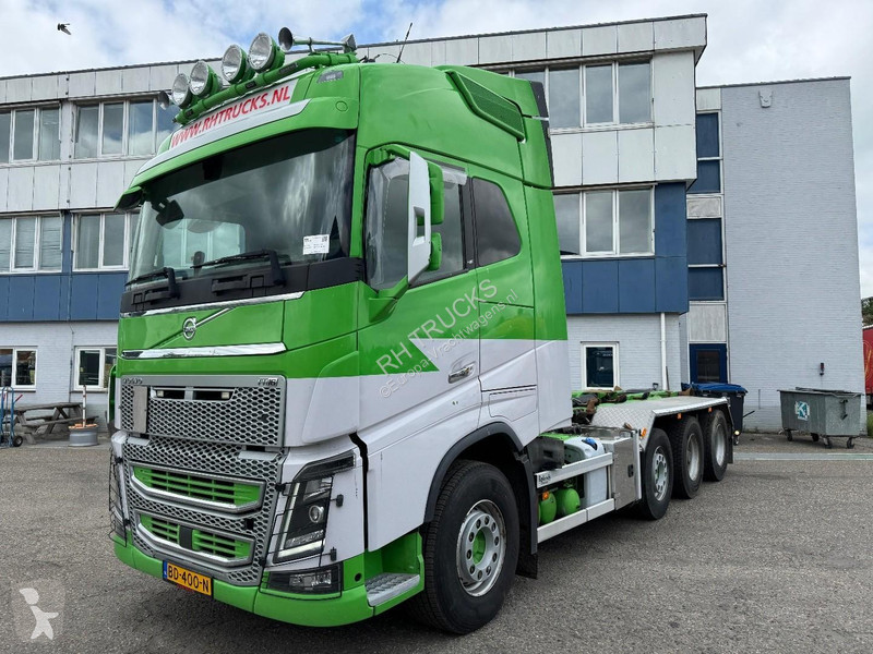 شاحنة Volvo 16550 8X2 EURO 6 + HIAB HOOKLIFT 20...