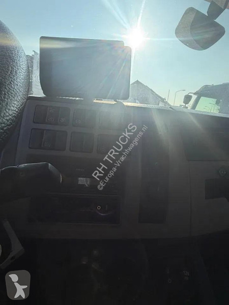 شاحنة Volvo 250 GESLOTEN BAKWAGEN + KLEP