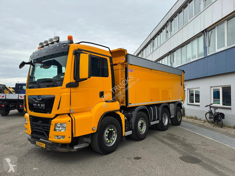 شاحنة MAN 42.460 8X2 EURO 6 KIPPER